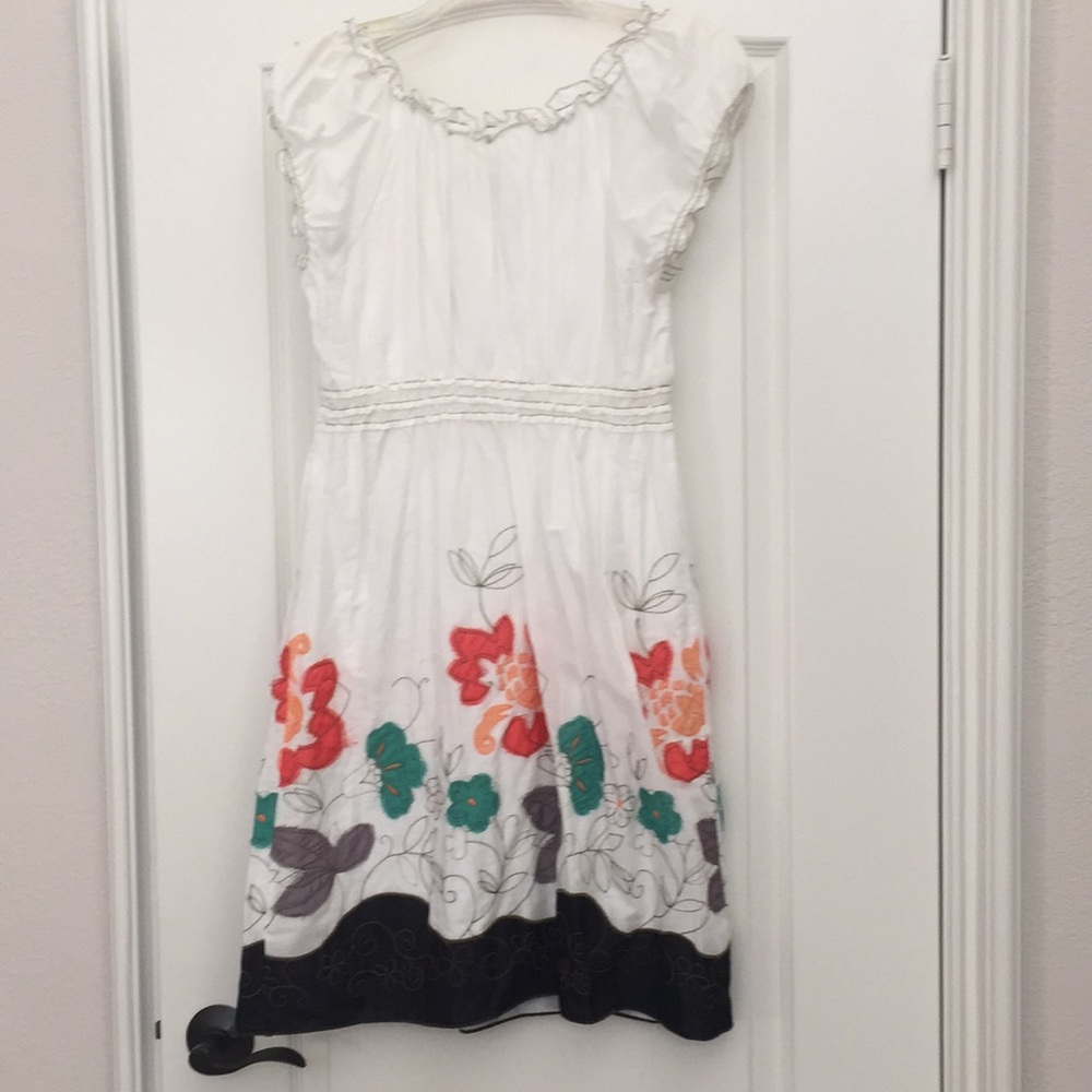 Dress - Picture 6 of 6